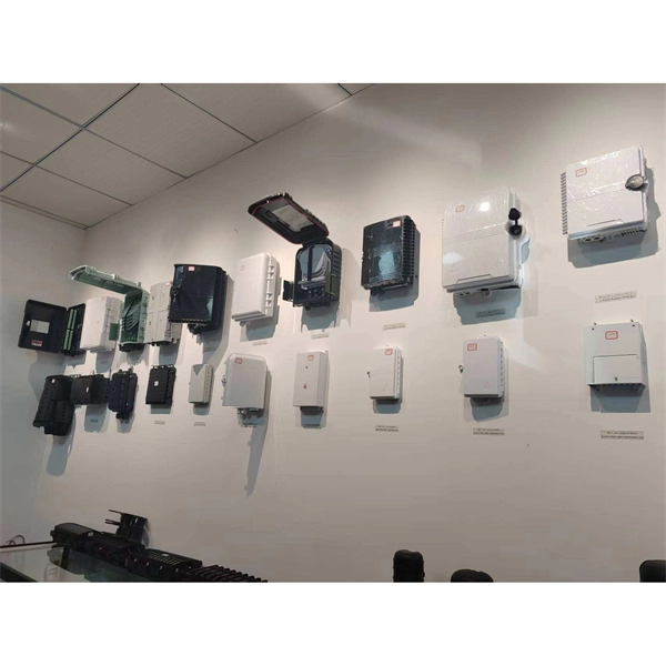 Many breaks in long-distance optical cables