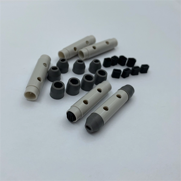 How does broadband fiber optic cable transmit data 