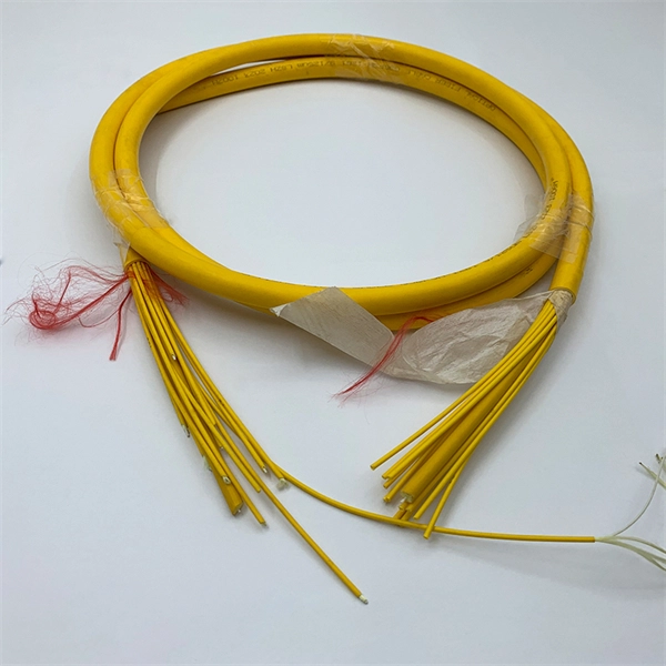 What are the methods for connecting broadband fiber optic cables 